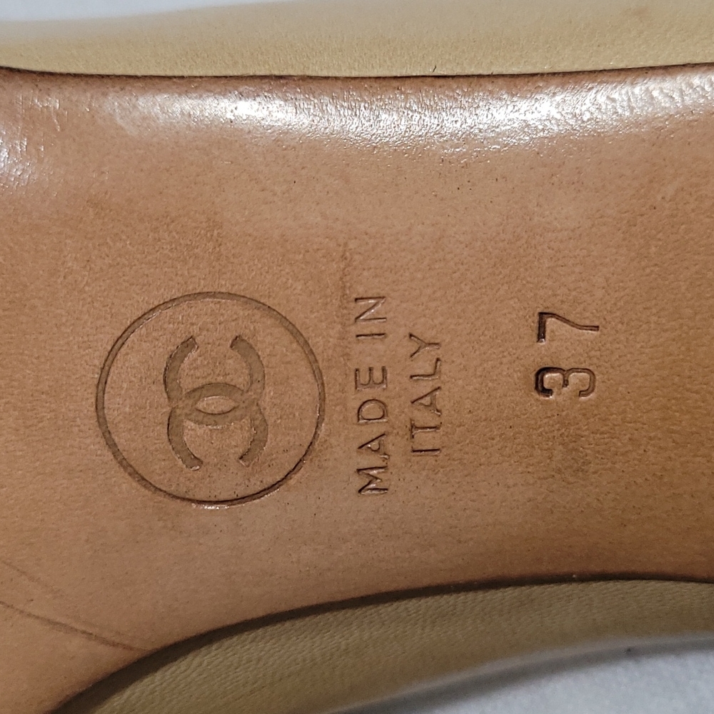 Authentic Chanel Loafer Leather Shoes Size 37 - Picture 16 of 16